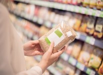 10 yếu tố ảnh hưởng đến việc lựa chọn nguyên liệu để đóng gói thực phẩm